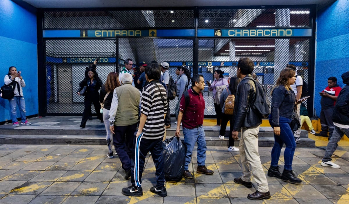 Incidente en Línea 2 del Metro se debió a equipo obsoleto, lluvias y falta de mantenimiento: Sindicato; arco eléctrico causó daños severos, dice | El Universal