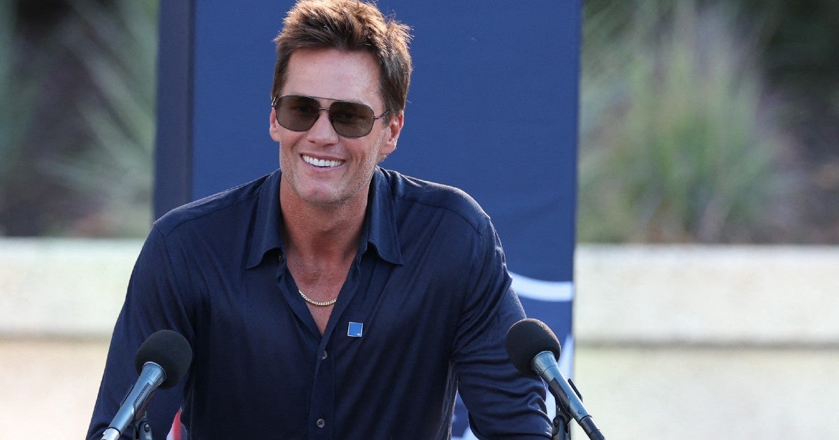 Tom Brady reacciona a la medalla de oro de México en flag football