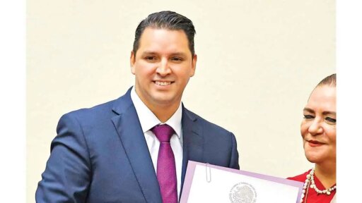 Ministro electo sufre accidente vial