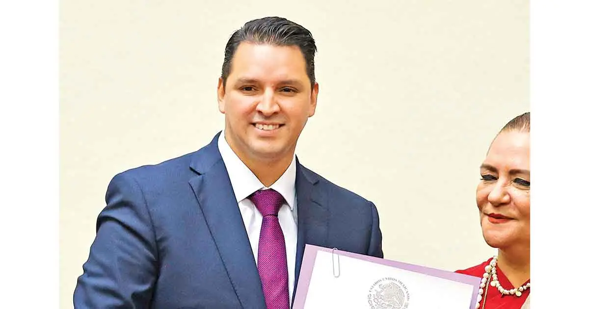 Ministro electo sufre accidente vial