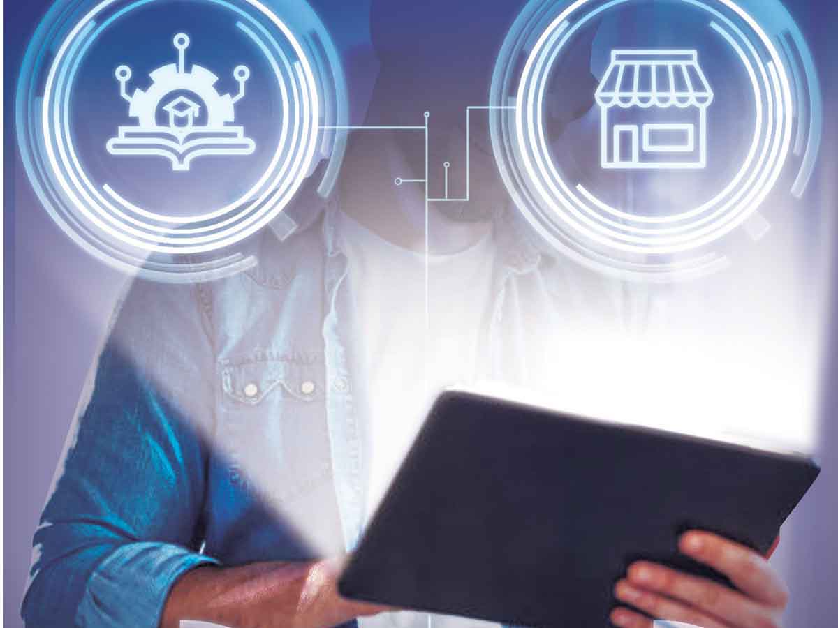 Mochilas llenas, bolsillos vacíos; tecnología redefine el presupuesto familiar