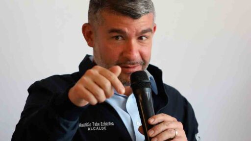 Mauricio Tabe evalúa acudir al Congreso ante clima de confrontación política