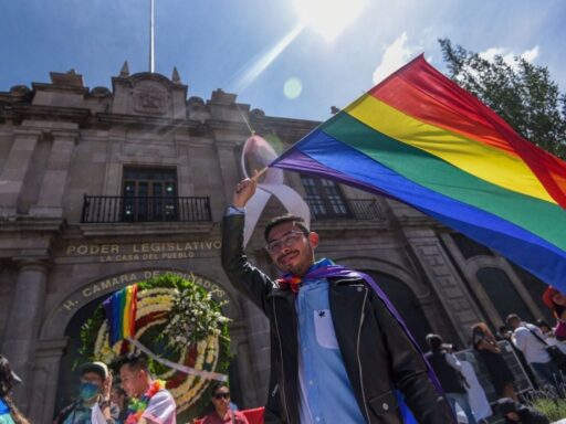 Congreso de Guanajuato aprueba matrimonio igualitario