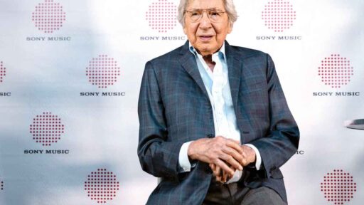 “De corazón soy un mexicano más”: Manuel Alejandro