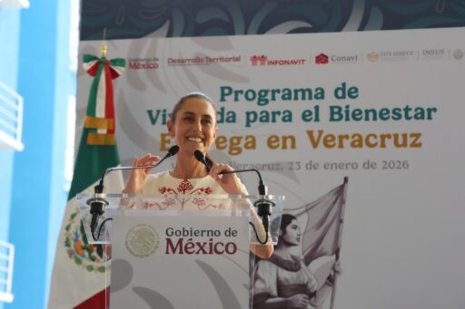 Sheinbaum entrega Viviendas del Bienestar en Veracruz; Infonavit denuncia irregularidades en créditos | El Universal