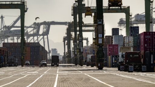 Exportaciones de México establecen récord de 70.7 mil mdd