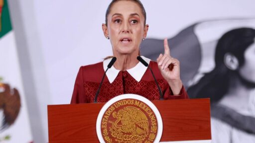 Sheinbaum y Johnson suben temperatura a relación México-EU; analistas ven riesgo en T-MEC  | El Universal